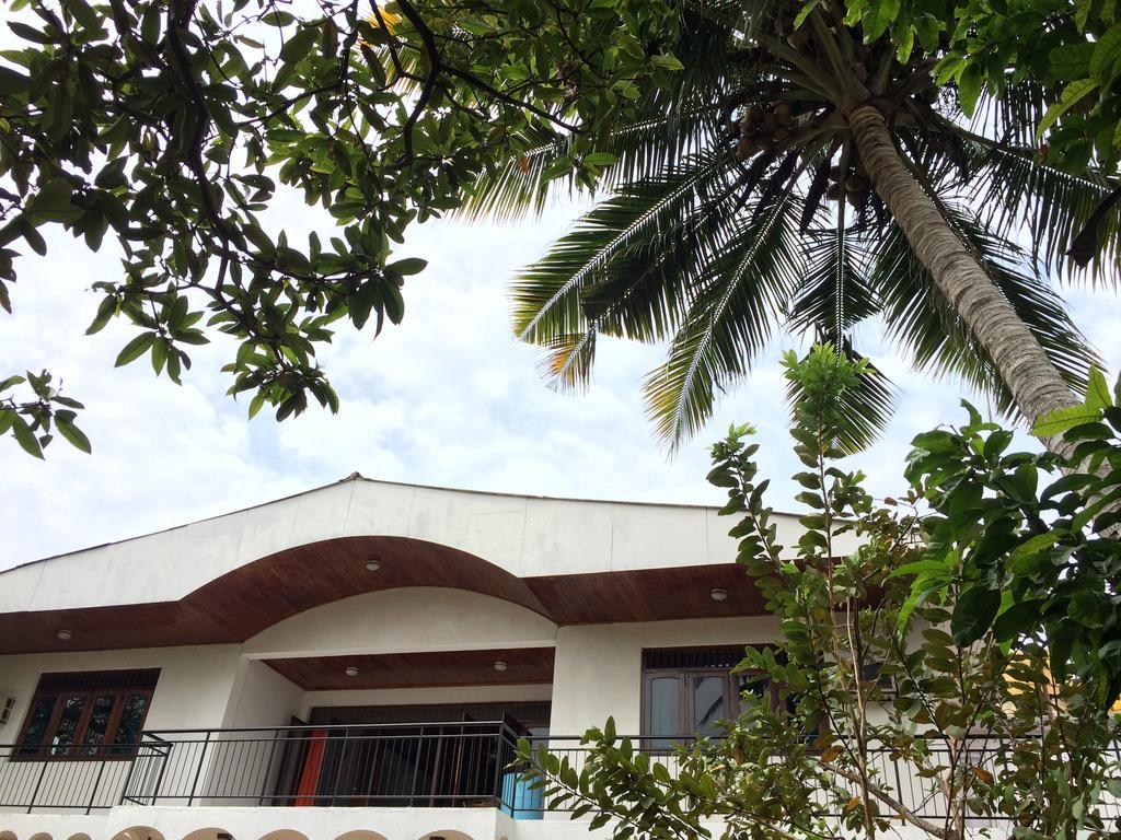 The Pallet House Dehiwala-Mount Lavinia Luaran gambar