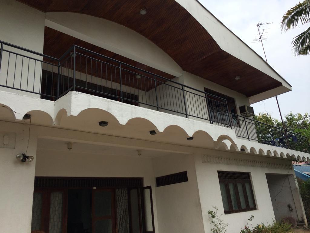 The Pallet House Dehiwala-Mount Lavinia Luaran gambar